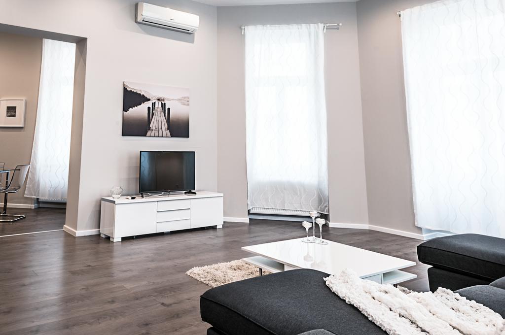 Flatiron Premium * Budapeste